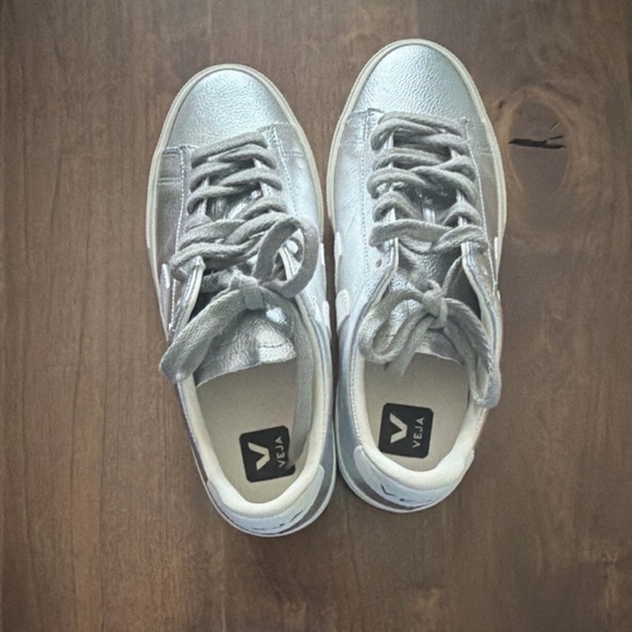 Veja Women's Silver and White Sneakers - Picture 3 of 4